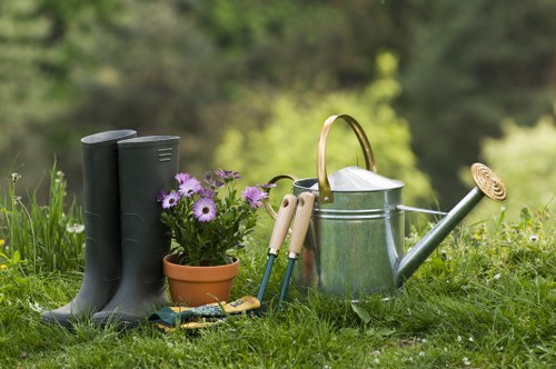 Cubic-yard estimate for garden clearance in Turnhamgreen